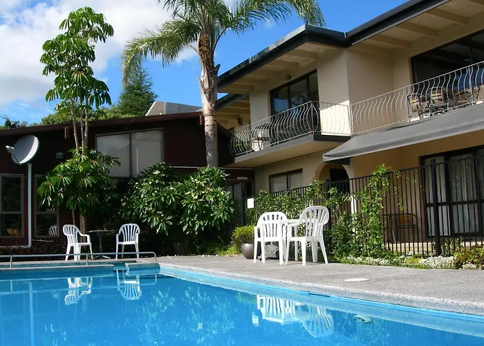 Motels Waterfalls Estate - & Campground