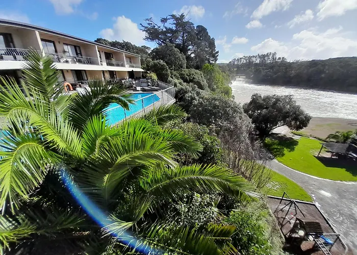 Motels Waterfalls Estate - & Campground